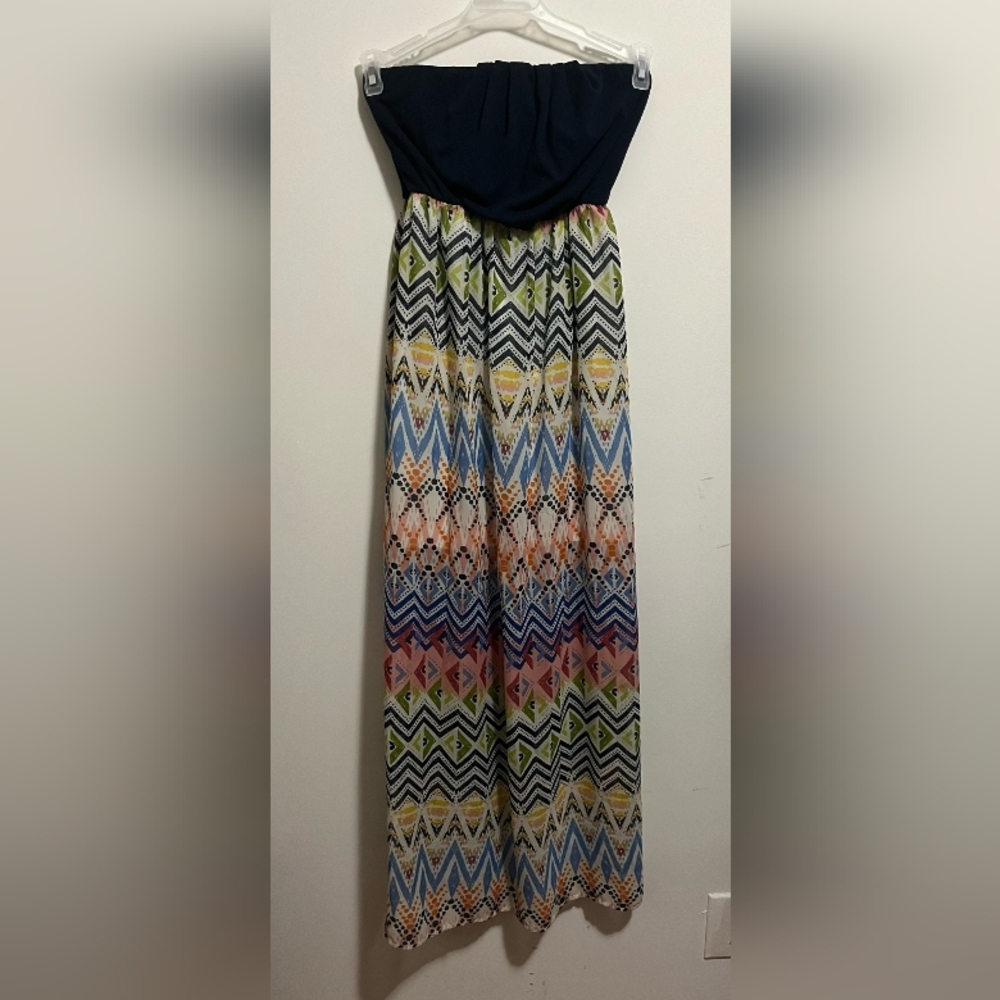 👑Strapless flowy dress
